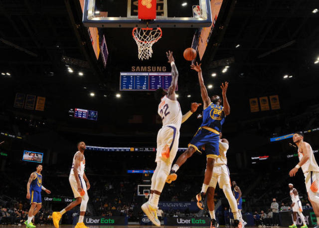  太阳逆转快船拿下关键战  