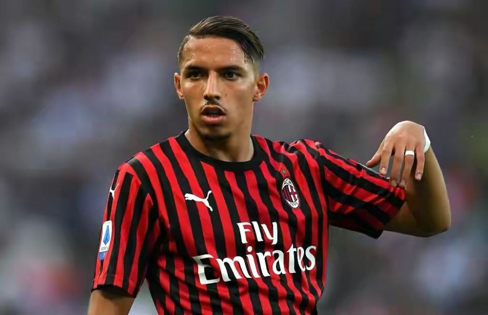  曼城中场大师助攻双响主宰比赛  