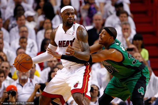  阿德巴约统治攻防两端，热火主场力克凯尔特人